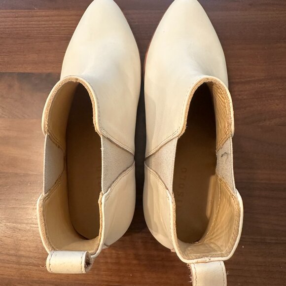 Nisolo Eva Everyday Chelsea Boot - Picture 4 of 5